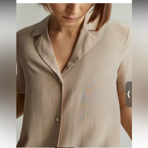 Everlane 100% Silk blouse - Picture 3 of 8